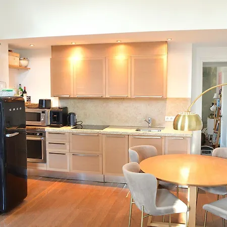 Apartment Charming Center And Beaches